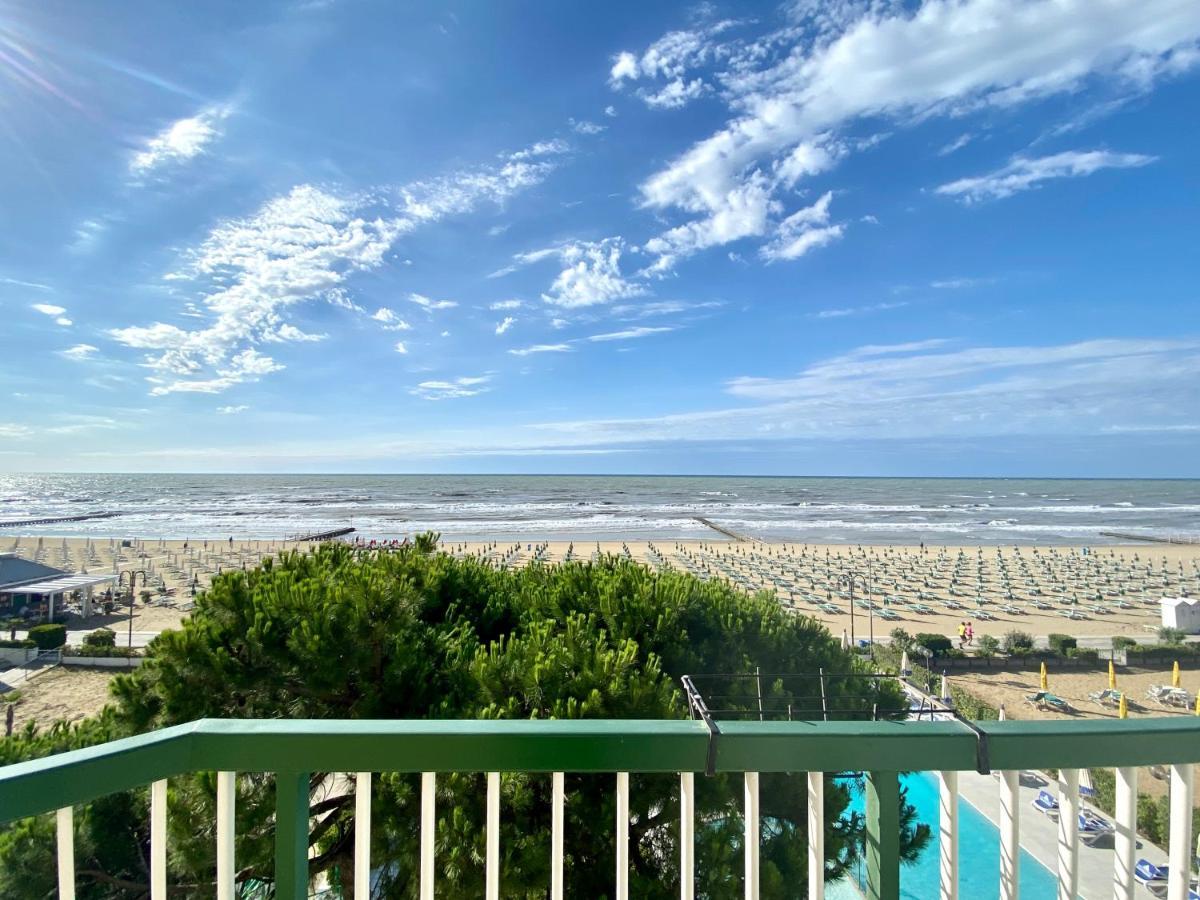 Hotel Florida Lido di Jesolo Exterior photo