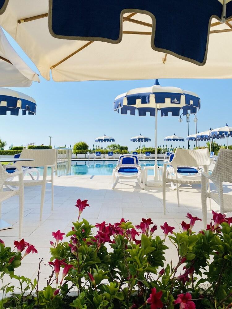 Hotel Florida Lido di Jesolo Exterior photo
